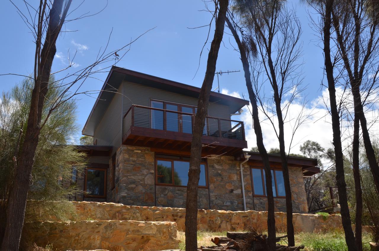 Of Stone & Wood Guesthouse Muston Exterior photo